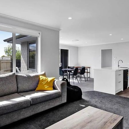 Fairbank Avenue Villa Stratford Bagian luar foto